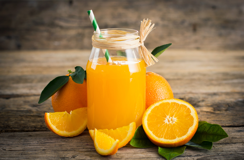 alimentação saudável: suco de laranja 